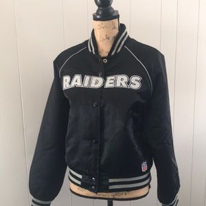 Raiders fan, this is for you. Size large.